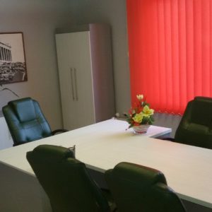 Kancelarijski namestaj po meri 7